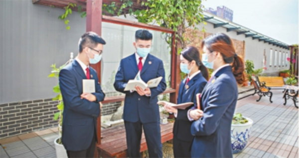 20221104_1____工作動態、市直機關黨旗紅專欄____長江日報、工委宣傳部_____第10期市直機關黨旗紅268