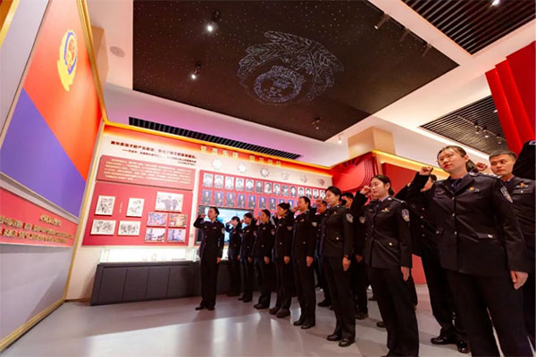 20230908-1-黨建研究--市公安局--【書記論壇】市公安局:堅持“建管用”一體推進著力提升全市公安機關(guān)三級黨建中心建設(shè)質(zhì)效289拷貝 20230908-1-黨建研究--市公安局--【書記論壇】市公安局:堅持“建管用”一體推進著力提升全市公安機關(guān)三級黨建中心建設(shè)質(zhì)效289拷貝