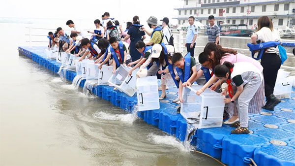 20231110-1-黨建研究--市農(nóng)業(yè)農(nóng)村局--【書記論壇】市農(nóng)業(yè)農(nóng)村局:執(zhí)黨建引領(lǐng)之筆繪就一江碧水圖2208拷貝 20231110-1-黨建研究--市農(nóng)業(yè)農(nóng)村局--【書記論壇】市農(nóng)業(yè)農(nóng)村局:執(zhí)黨建引領(lǐng)之筆繪就一江碧水圖2208拷貝