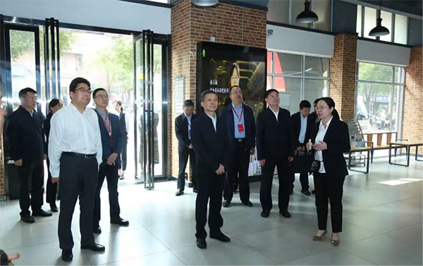 20240110-4--黨建研究--青山區(qū)委直屬機關(guān)工委--青山區(qū)：筑堡壘強引領(lǐng)以高質(zhì)量黨建促高質(zhì)量發(fā)展939拷貝