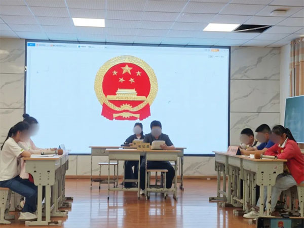 20240604---5--基層動態---市法院--武漢法院深入開展“民法典宣傳月”活動537 拷貝 20240604---5--基層動態---市法院--武漢法院深入開展“民法典宣傳月”活動537 拷貝