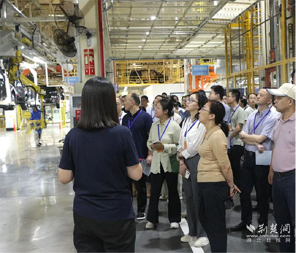 20240919--6---工作動態---工委宣傳部、長江日報、荊楚網---禮贊新中國 筑夢大武漢 這場參觀活動含“新”量十足493 拷貝 20240919--6---工作動態---工委宣傳部、長江日報、荊楚網---禮贊新中國 筑夢大武漢 這場參觀活動含“新”量十足493 拷貝